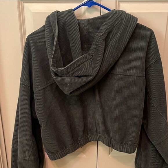 Urban outfitters cropped dark green jacket Small - Picture 3 of 5